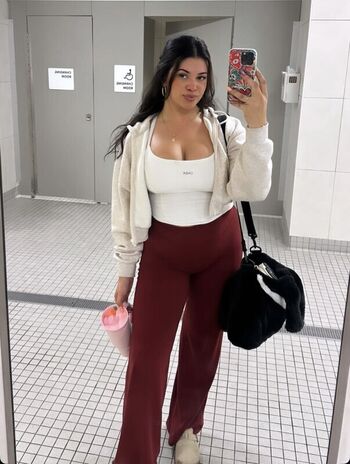 Full leaked Hispanic page private photo