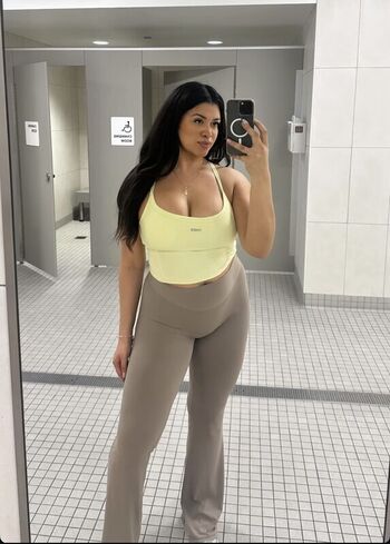 Full leaked Hispanic page private photo