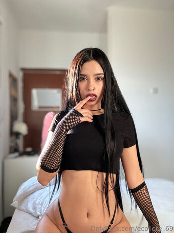 Full leaked Hispanic page private onlyfans photo