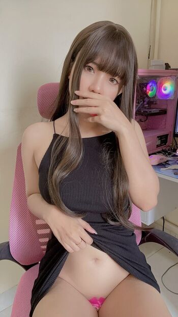 Full leaked Hiyukimos private photo