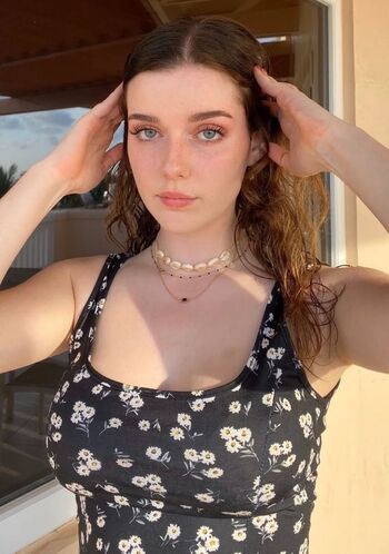 Full leaked Hoeliviagarry private onlyfans photo