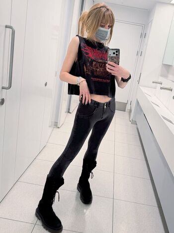 Full leaked Hollie bennett private photo