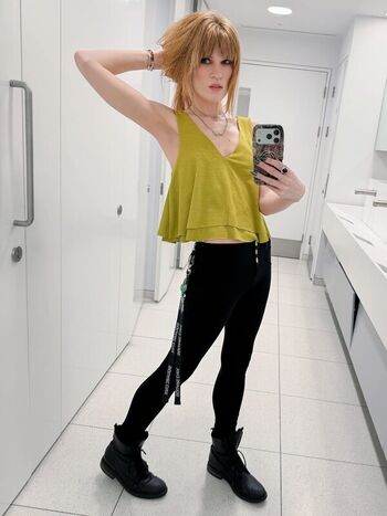 Full leaked Hollie bennett private photo