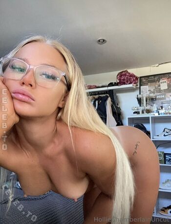 Full leaked Hollie chamberlain private photo