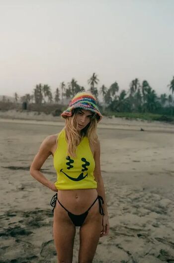 Full leaked Holly graves private photo