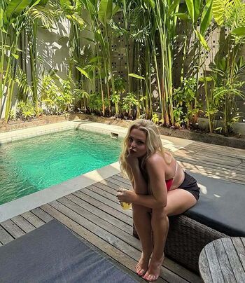Full leaked Holly harrington private photo