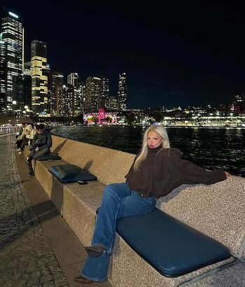 Full leaked Holly harrington private photo