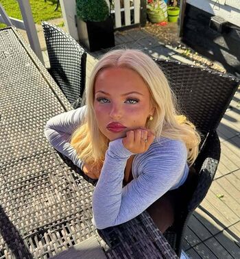 Full leaked Holly harrington private photo