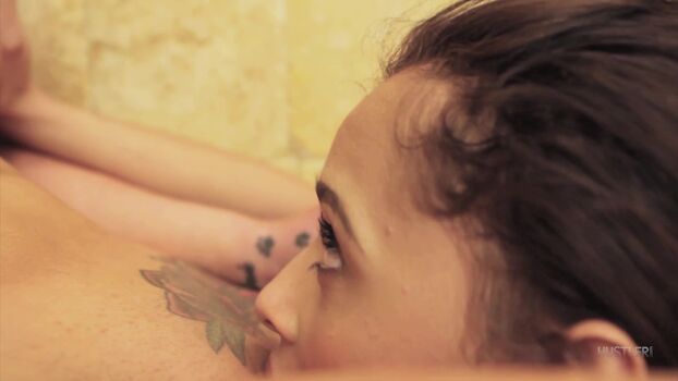Full leaked Holly hendrix private photo