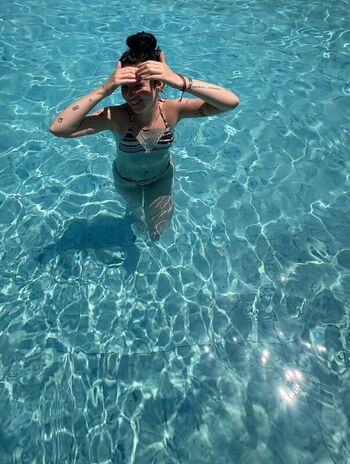Full leaked Holly laing private photo