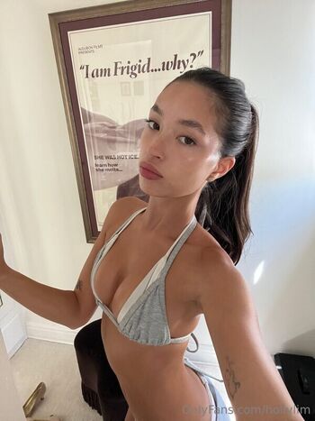 Full leaked Holly lim private photo