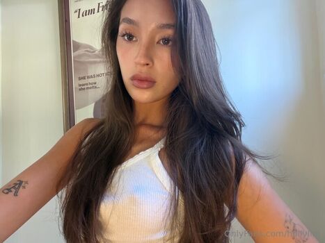 Full leaked Holly lim private photo