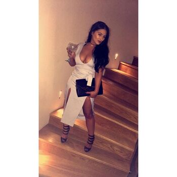 Full leaked Holly louise private onlyfans photo