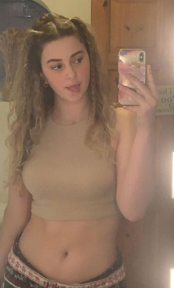 Holly McKenzie
