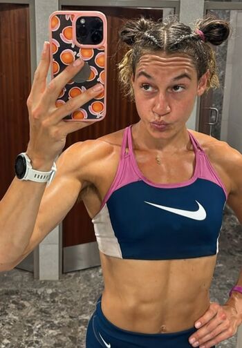 Full leaked Holly mills private photo