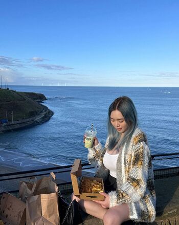 Full leaked Holly shu private onlyfans photo