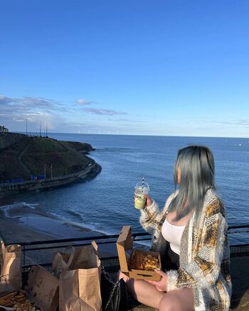 Full leaked Holly shu private onlyfans photo