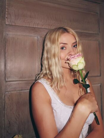 Full leaked Holly willoughby page private onlyfans photo