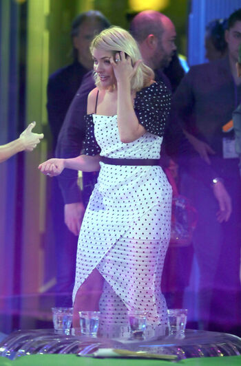 Holly Willoughby