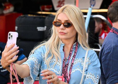Full leaked Holly willoughby private photo