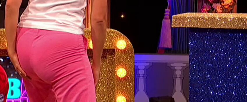 Full leaked Holly willoughby private photo