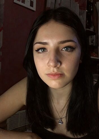 Full leaked Hollyjustwantst private onlyfans photo