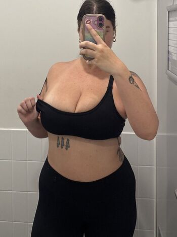 Full leaked Holybribriii private photo