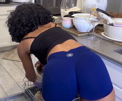 Full leaked Homemaking private photo