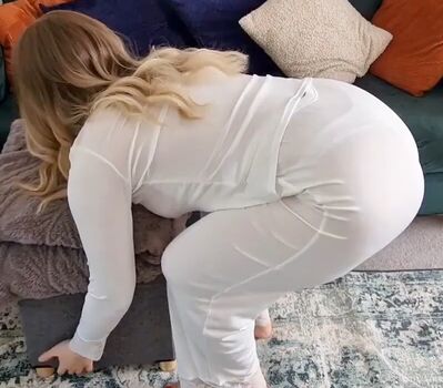 Full leaked Homemaking private photo