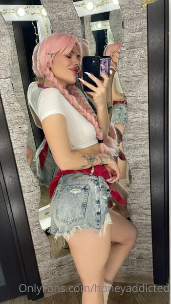 Full leaked Honeyaddicted private photo
