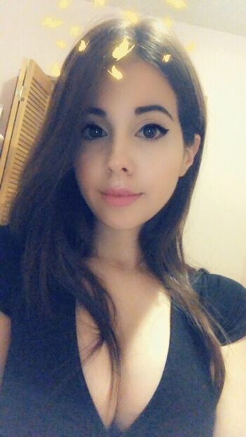 Full leaked Honeydewfawn private photo