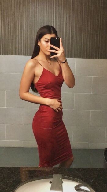 Full leaked Honeydragon private photo