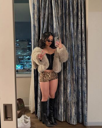 Full leaked Honeylawrie private onlyfans photo