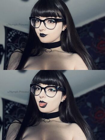 Full leaked Honeymomo private onlyfans photo