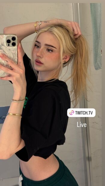 Full leaked Honeypuu  page private onlyfans photo