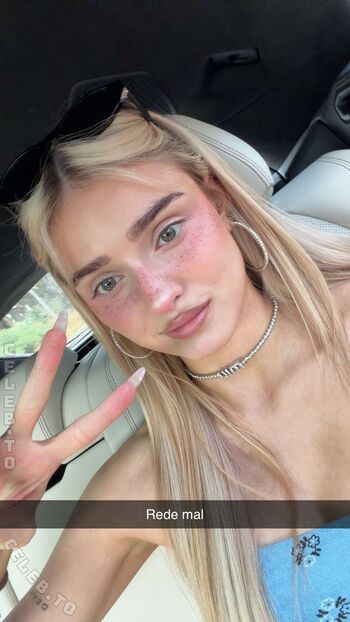 Full leaked Honeypuu private photo