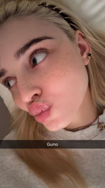 Full leaked Honeypuu private photo
