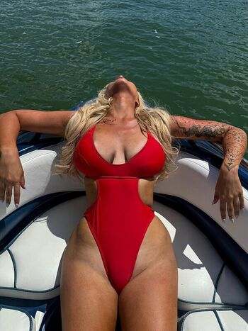 Full leaked Honeyrhiii private photo