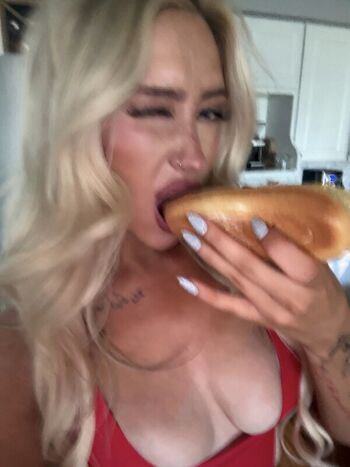 Full leaked Honeyrhiii private photo