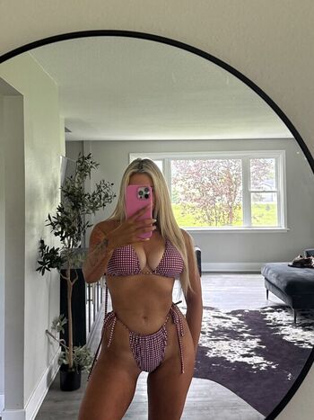 Full leaked Honeyrhiii private photo
