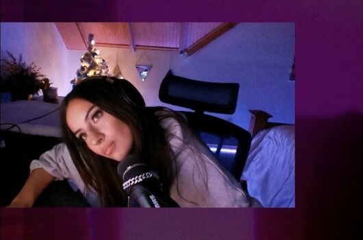 Full leaked Honeyxxo private onlyfans photo