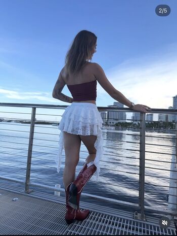 Full leaked Hope chadwick private photo