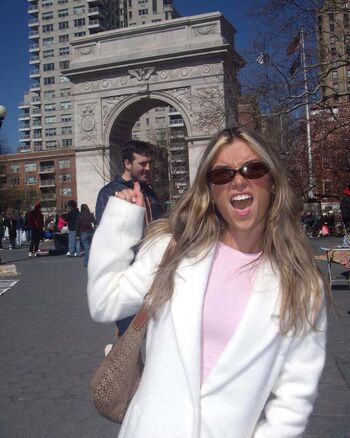 Full leaked Hopie schlenker page private onlyfans photo