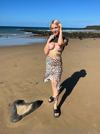 Full leaked Hotdna private onlyfans photo