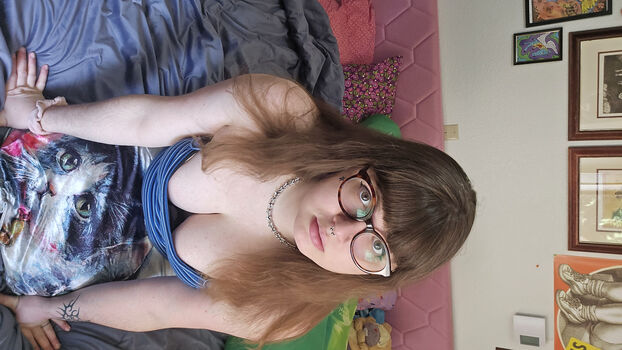Full leaked Hotgirldrinksdew private photo
