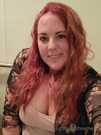 Full leaked Hotteacher private photo