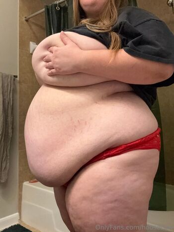 Full leaked Housecow private photo