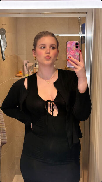 Full leaked Hoxieloxie page private onlyfans photo