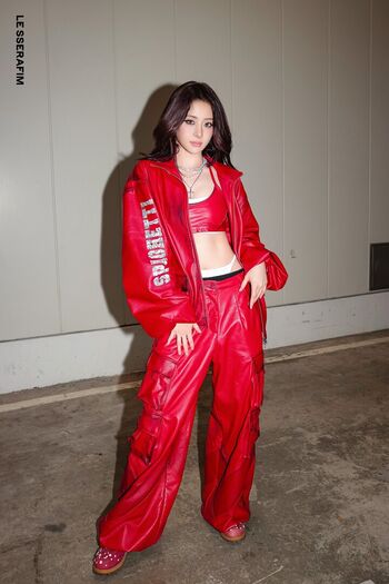 Full leaked Huh yunjin  page private onlyfans photo