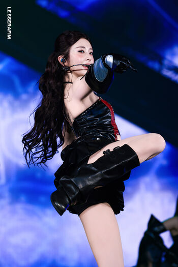 Full leaked Huh yunjin private onlyfans photo